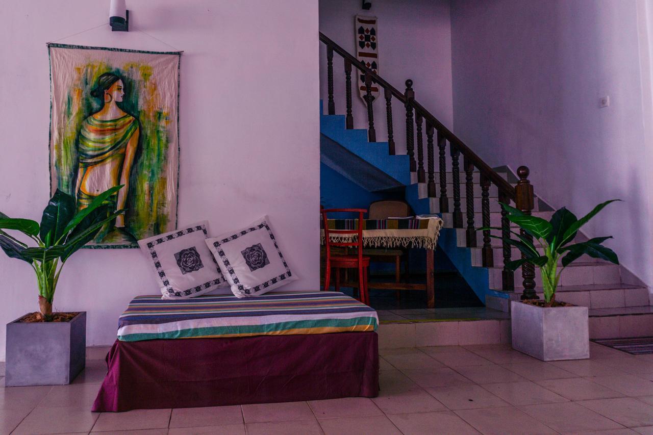 Lbl Colombo Albergue Exterior foto