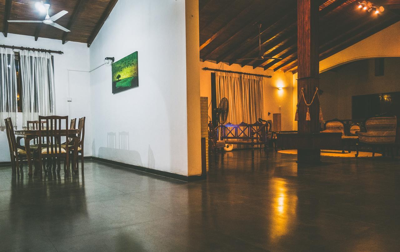 Lbl Colombo Albergue Exterior foto